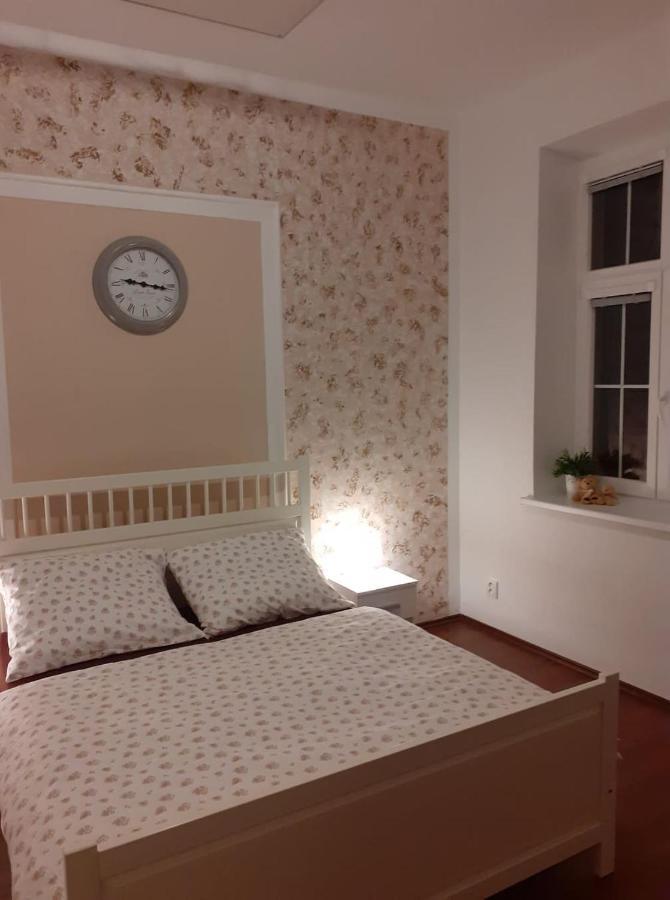 Ubytovani Na Spravnem Miste Znojmo Exterior foto